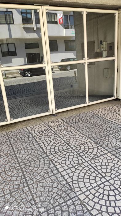 Lugar de garagem na R. de Grijó
