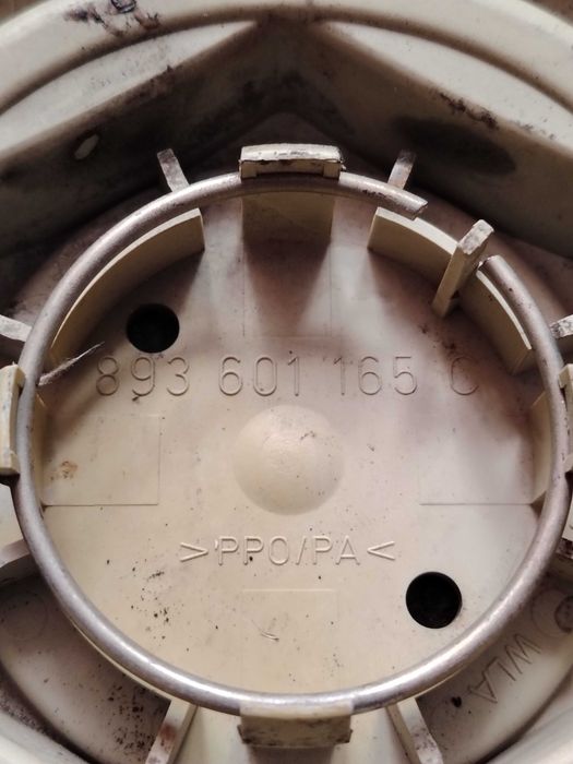 Dekielki alufelgi Audi 80 oryginał 4A0.601.165B na sztuki 893601165C