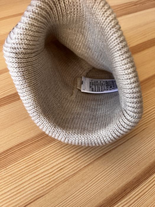 Gorro novo, com etiqueta