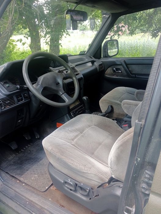 Mitsubishi pajero 2,