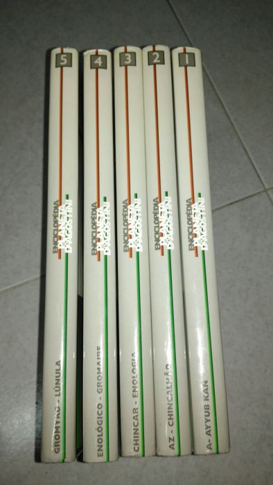 5 volumes da Enciclopédia PLANETA DEAGOSTINI