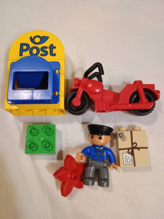 Lego Duplo Duplo poczta listonosz na motorze  kompletne