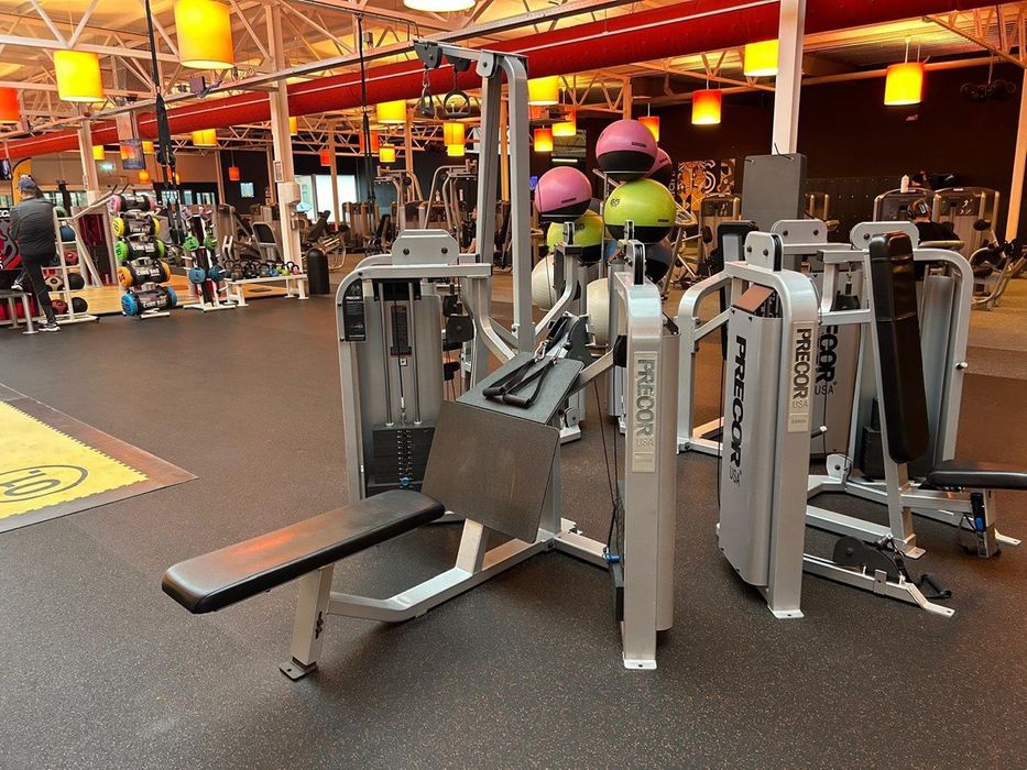 Комплект тренажерів precor та technogym