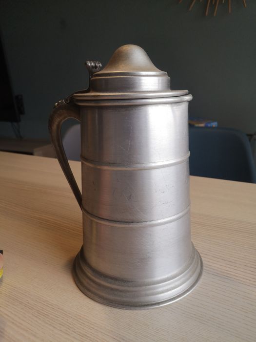 Caneca Vintage em Estanho