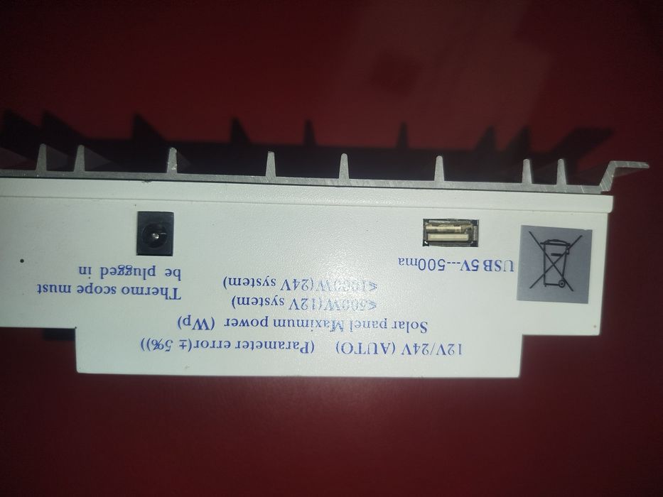 Solarny regulator ładowania