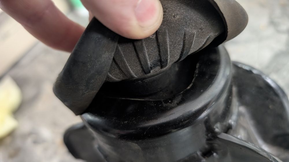 FEBI BILSTEIN 179547. Права подушка двигуна  Kia Soul PS 2014-2019