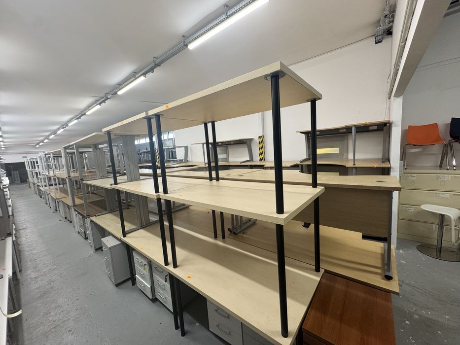 Biurka 120/80,stan idealny , uzywane ,poleasingowe