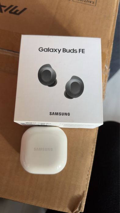 Samsung Buds FE jak nowe