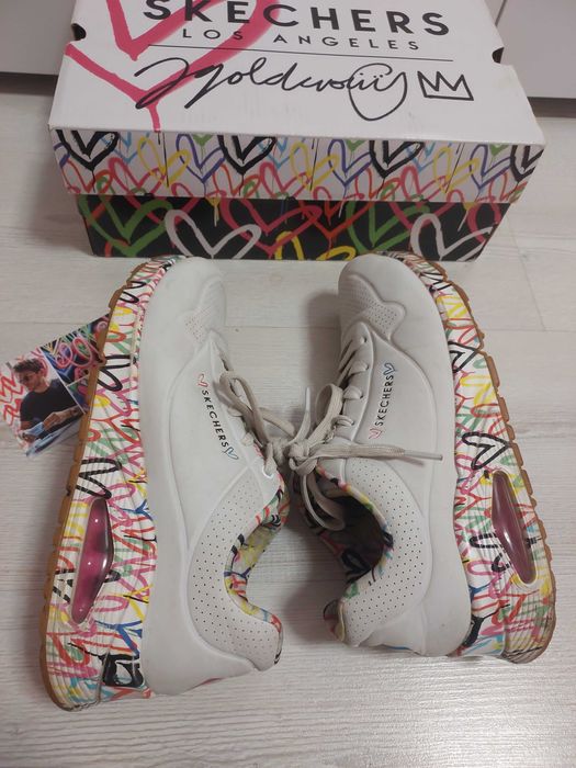 Кросовкі-снікерси skechers!!!