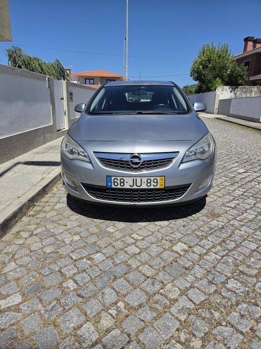 Opel astra J 1.3 cdti diesel 5 portas 5 lugares de outubro de 2010