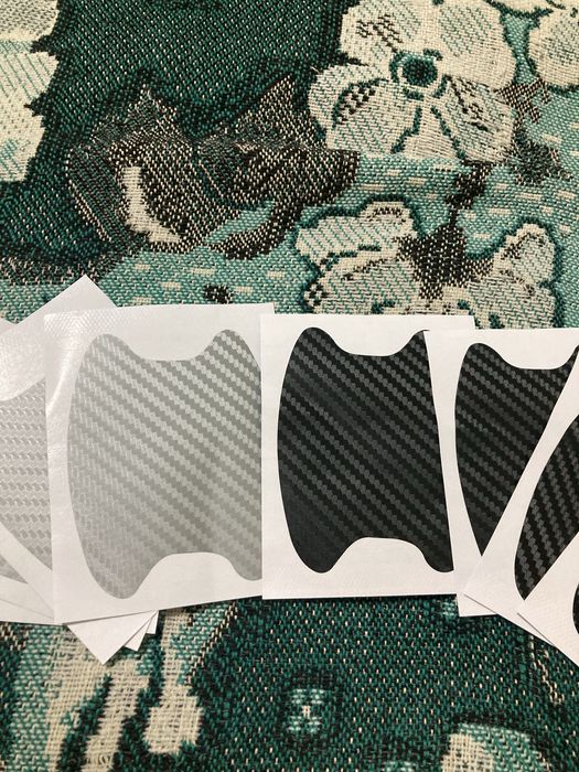 Захисні наклейки на двері з вуглеродного волокна