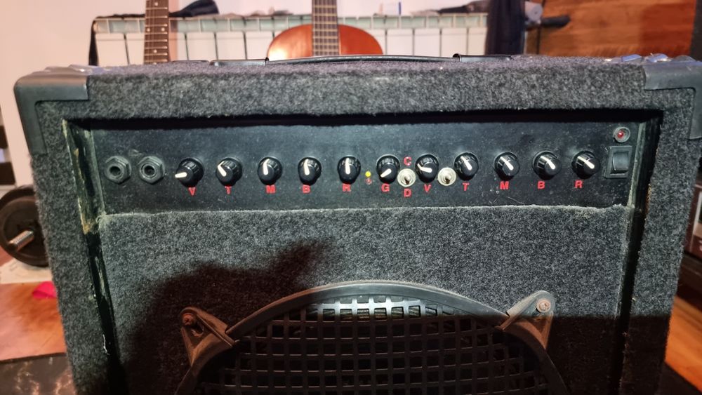 Wzmacniacz gitarowy 280 W