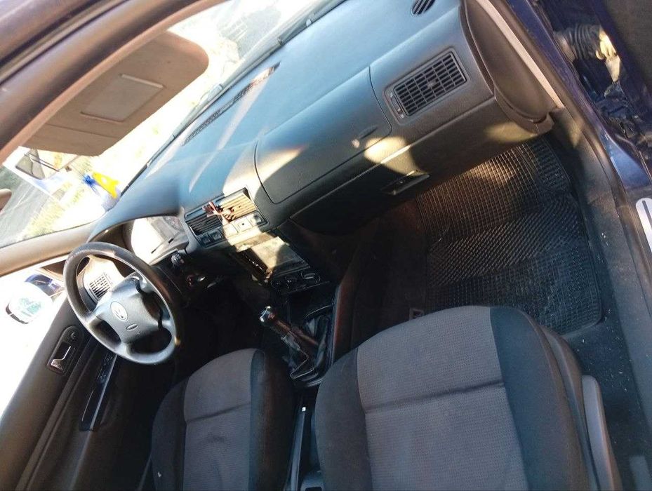 Універсал Volkswagen Golf 4 Edition 1.9 Турбо Дизель