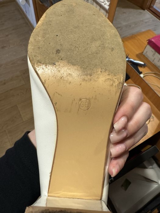 Туфлі білі весільні