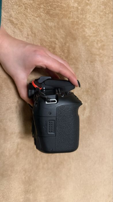 Câmara Canon EOS 90D