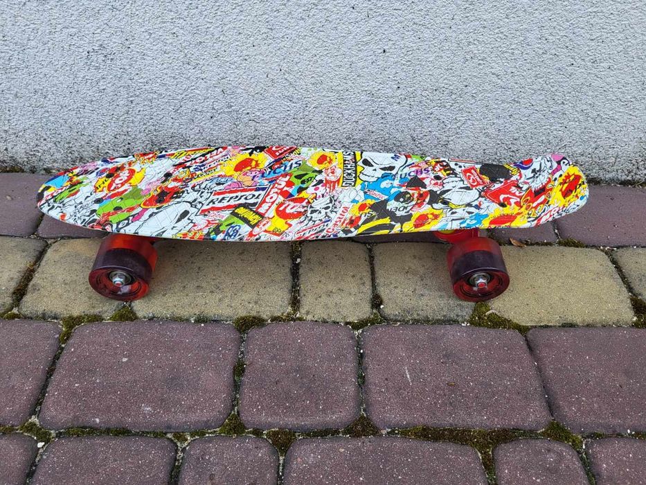 Kolorowa deskorolka dziecięca