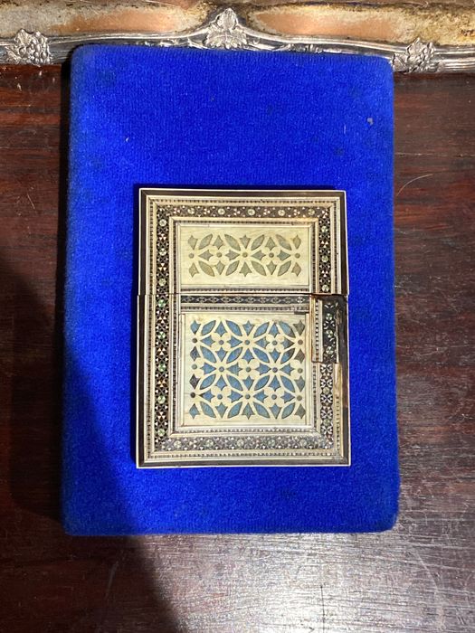 Cartoneira Nobre Anglo-indiana Mosaico Sadeli Séc XIX 10,2 cm