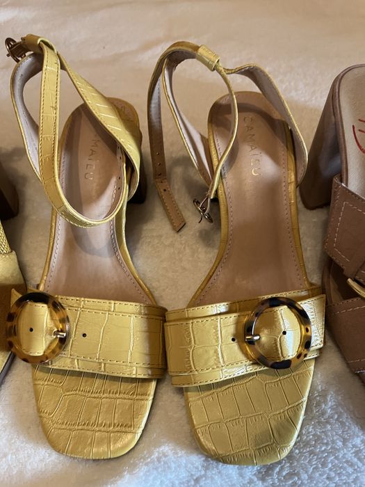 Três pares de calçado pra senhora n.37