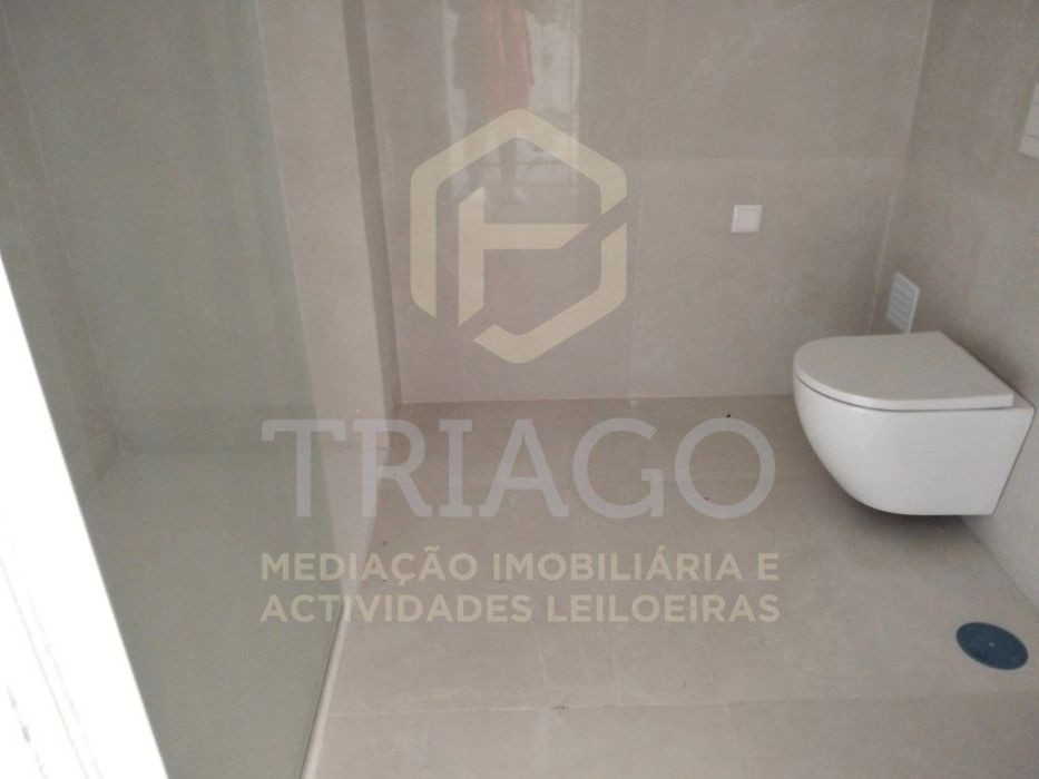 Fantástico Apartamento T2 com Varanda