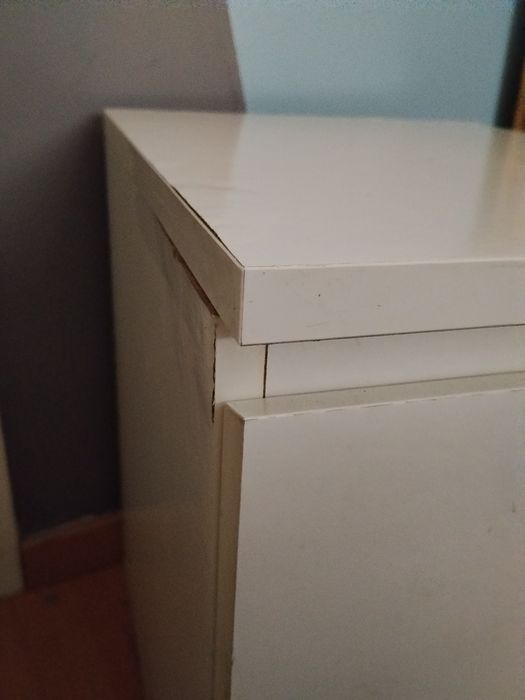 Mesa de Cabeceira MALM