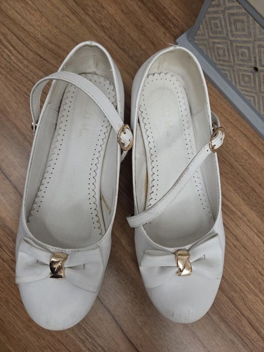 Białe buty komunijne czółenka r.36
