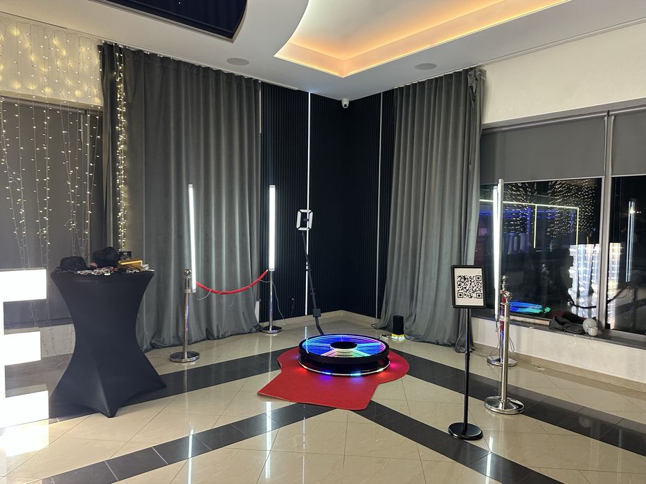 Fotobudka 360 °, Ciężki Dym, Wiatraki iskier, fontanny iskier, napisy LED Kazimierz Dolny, Puławy, Lublin +100km