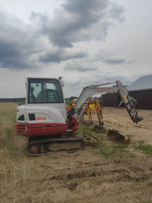 Wynajem miniładowarki wozidła minikoparki
