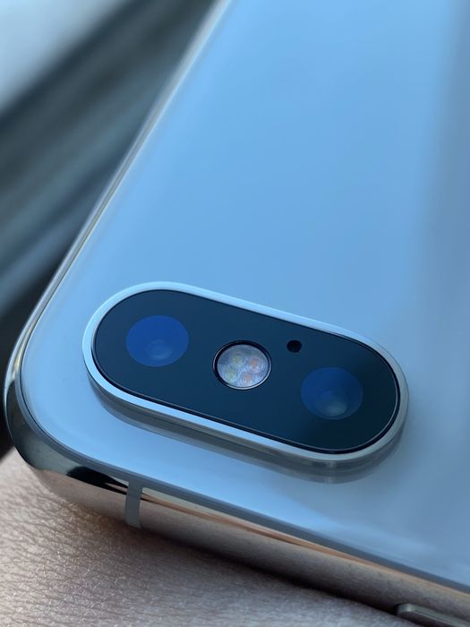 Apple iPhone X 64GB Silver стан НОВОГО