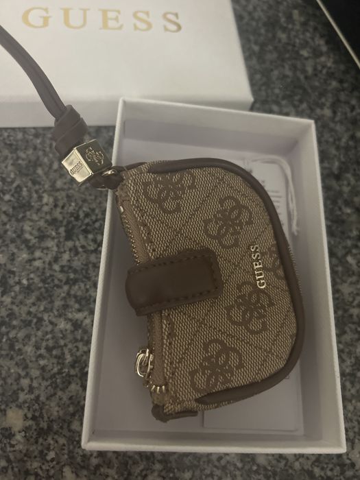 Porta moedas da guess lindo novo