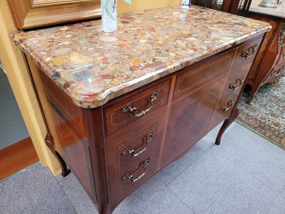 Lindíssima cómoda antiga em madeira com tampo em pedra - ópt