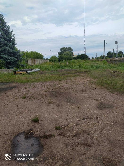 Комерційна нерухомість + 25 соток приватизована земельна ділянка