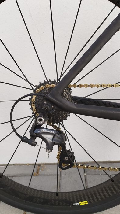 Canyon Aeroroad CF SLX full Ultegra 
Rodas de carbono Mavic cósmic SLE