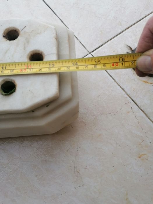 Floreira de cemitério para desocupar impecável