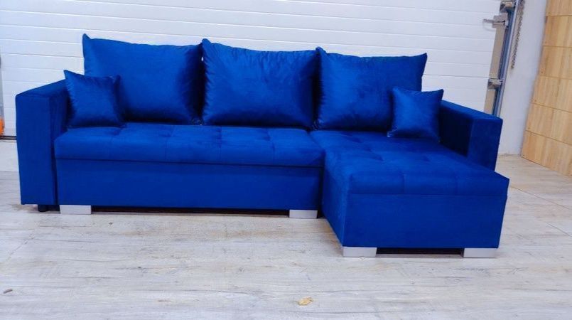 Narożnik z funkcją spania i pojemnikiem na pościel