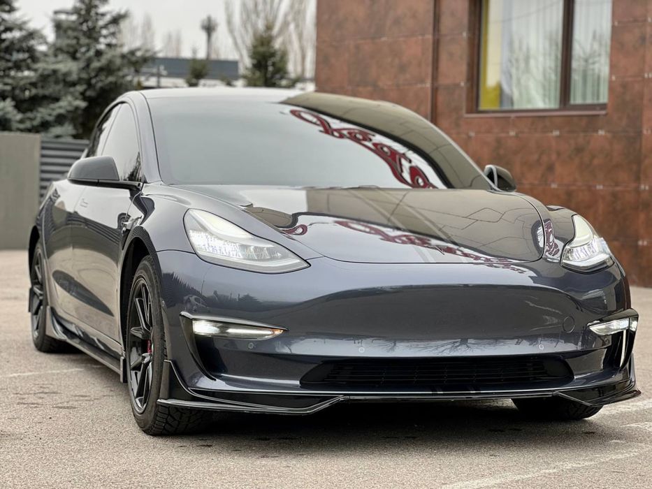 Tesla model 3 dual motor 2020