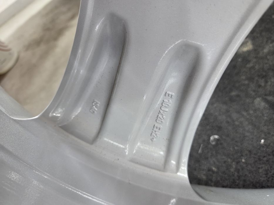 Felga BMW X5 X6 5x120 20 et 40 Nowa