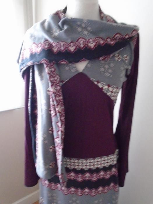 Vestido e lenço únicos / costura por medida