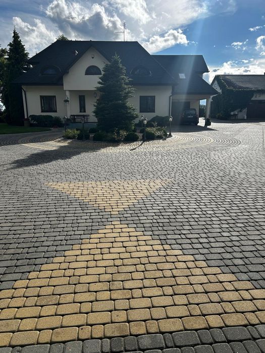 Czyszczenie ciśnieniowe gorącowodne kostki brukowej 10 zł/m^2 ,elewacji oraz dachów