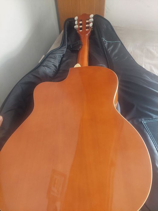 Guitarra Clássica com pickup