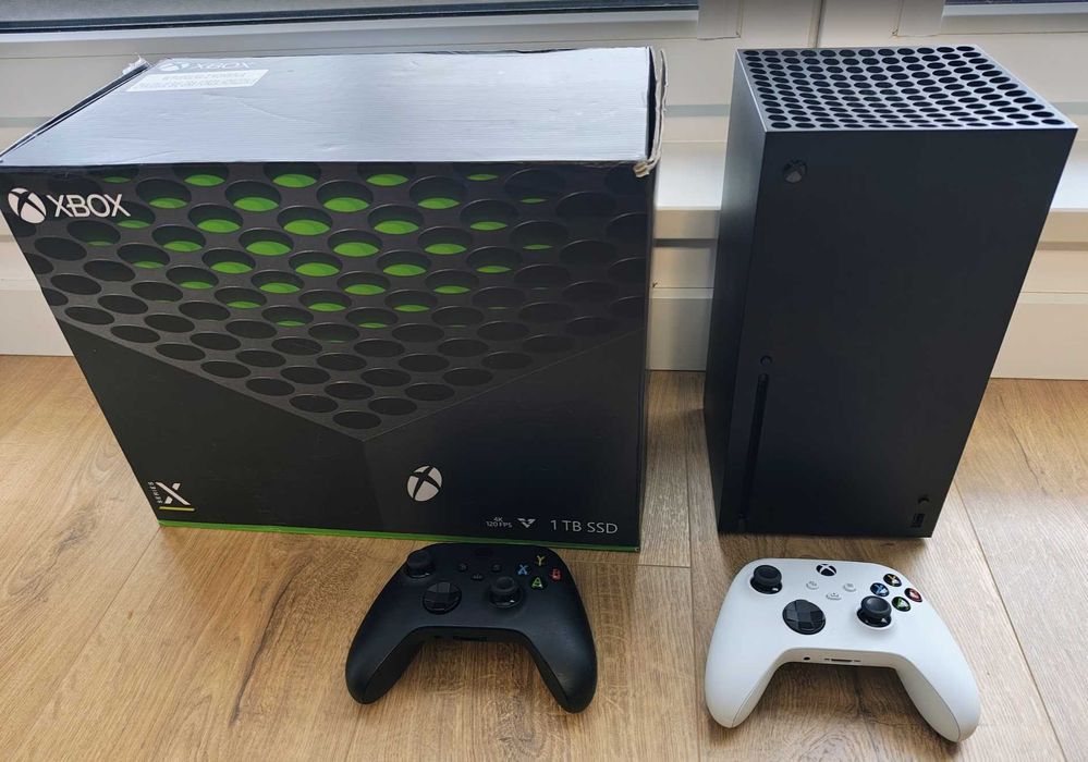 Xbox Series X 1TB Blu-ray 2 pady - stan jak nowa