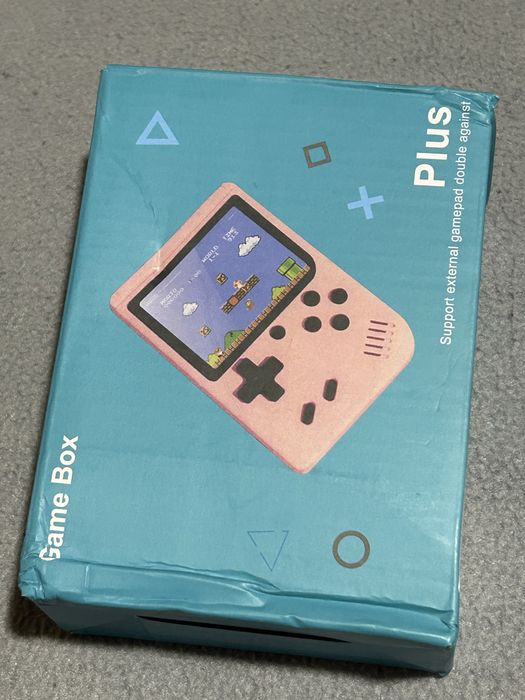 Gameboy a bateria com bastantes jogos no proprio aparelho