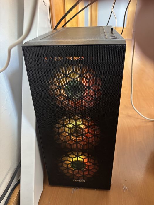 Computador gaming + monitor 144hz Asus