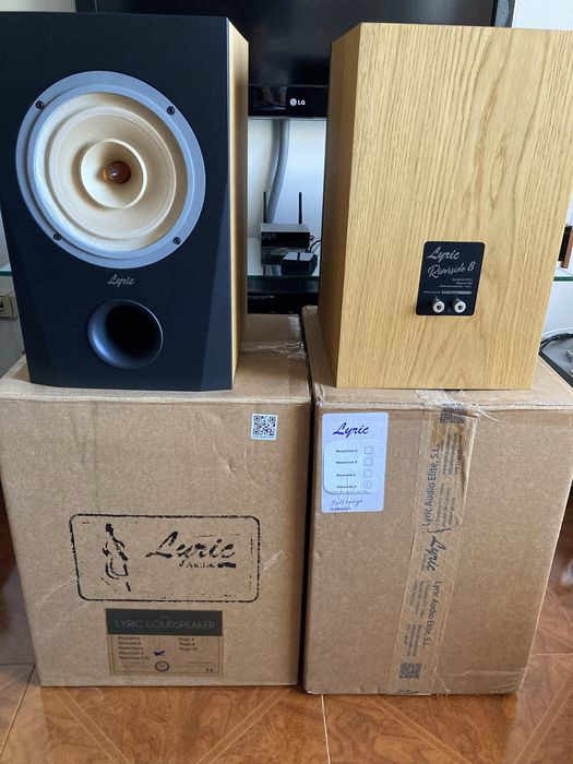 Lyrictech Riverside 8 colunas