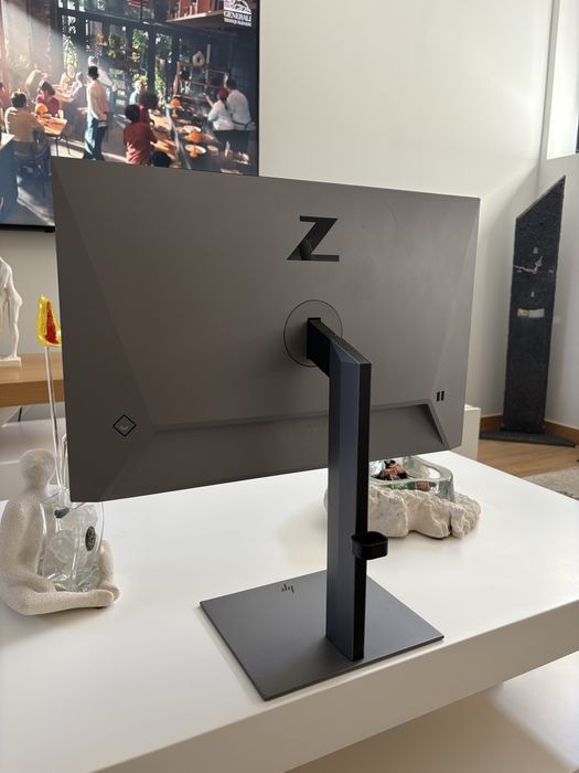 Monitor Z24U G3 Usado
