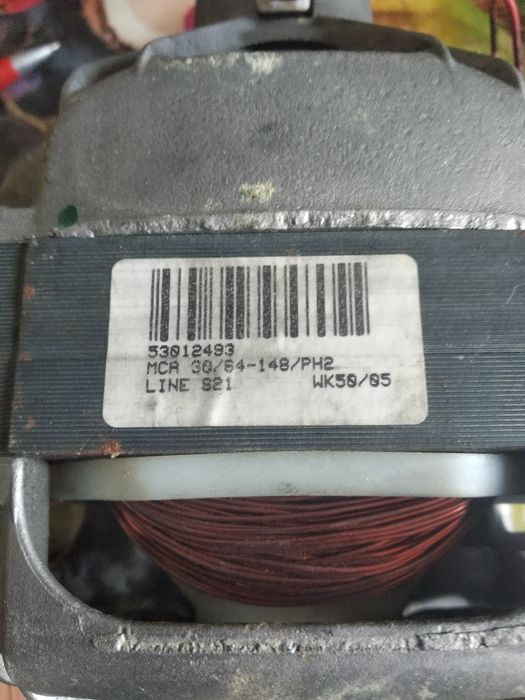 Продам электро мотор от стиральной машины Индезит в рабочем состоянии.