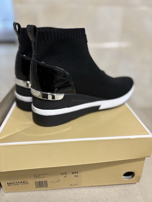 Кросівки жіночі Mikhael Kors 38р