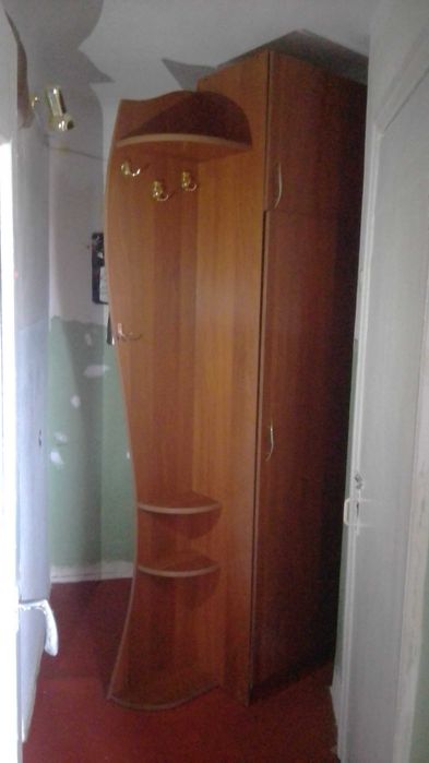 Продаю прихожую б/у