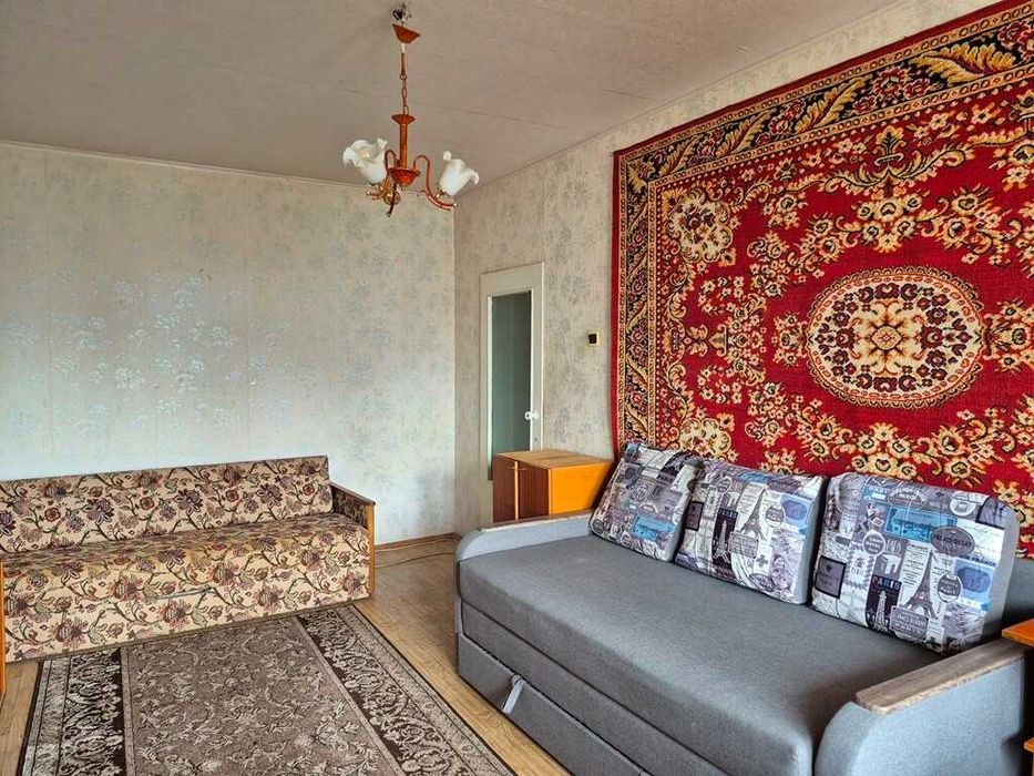 Продаж 2-кімнатної квартири, Дарницький район, метро Позняки, вулиця Ахматової Анни.