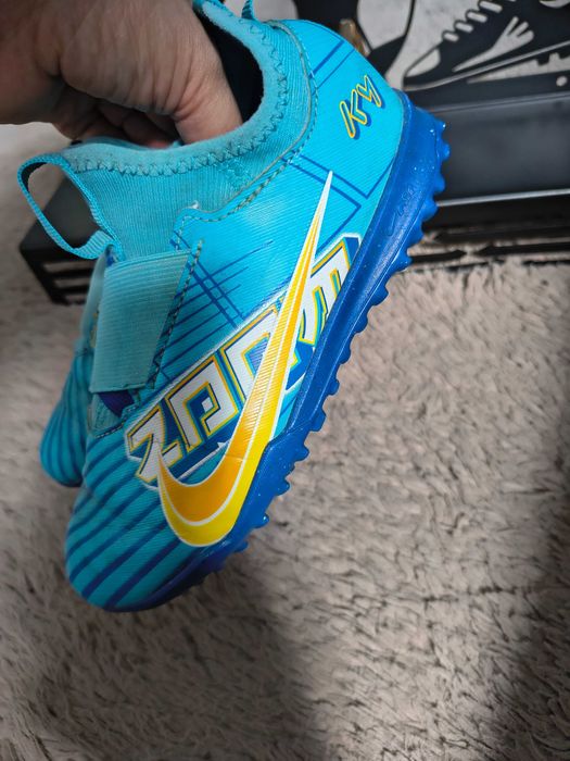 Buty piłkarskie turfy dla dzieci Nike Kylian Mbappe rozm.31