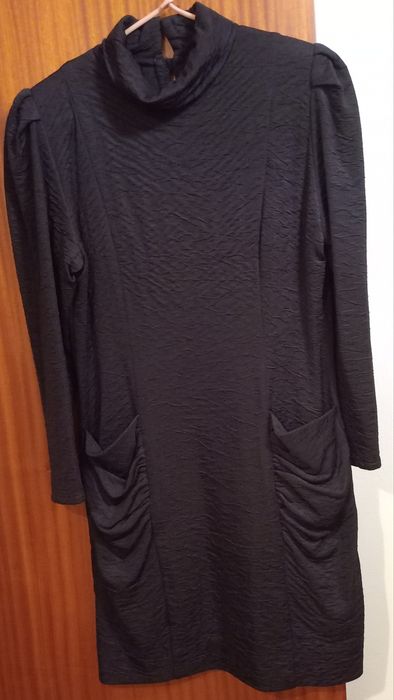Vestido preto manga comprida